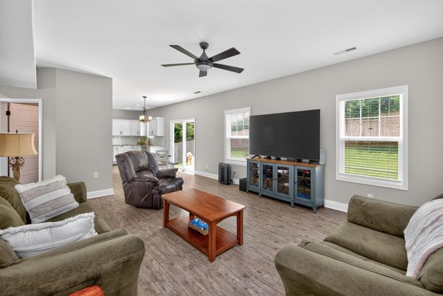 1184 Orchard Drive, Nicholasville, KY 40356