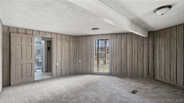 10765 Barker Ten Mile Road, St Pauls, NC 28384