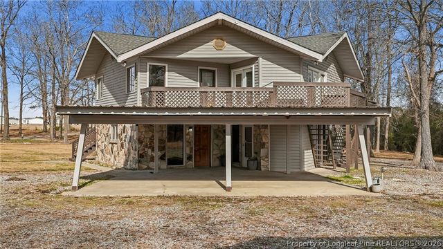 10765 Barker Ten Mile Road, St Pauls, NC 28384
