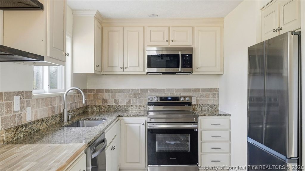 10765 Barker Ten Mile Road, St Pauls, NC 28384 — photo 12