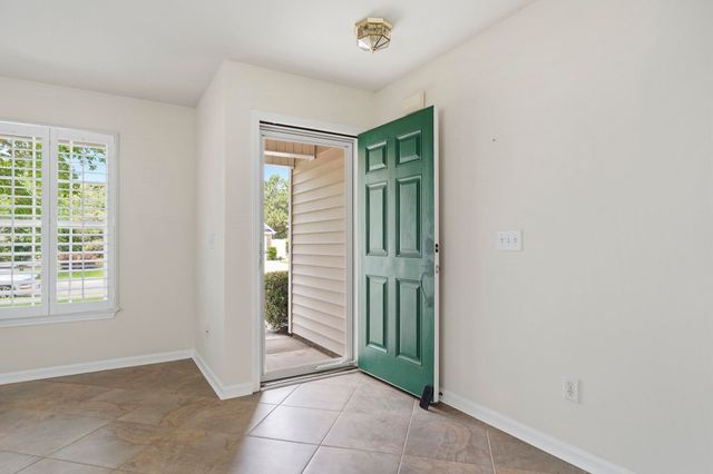 4544 Fringetree Dr., Murrells Inlet, SC 29576