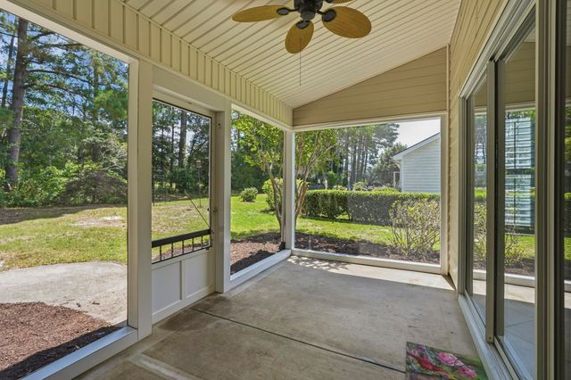 4544 Fringetree Dr., Murrells Inlet, SC 29576