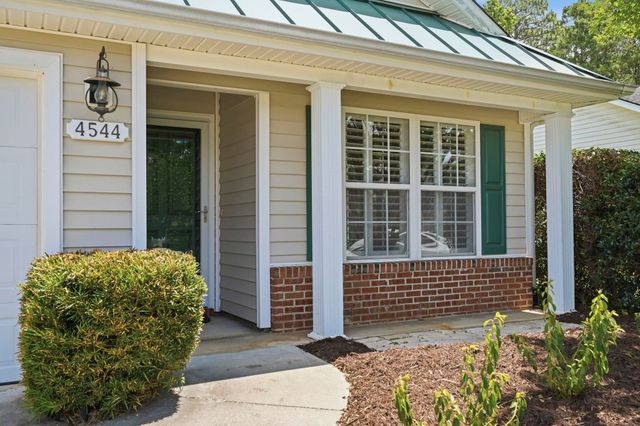 4544 Fringetree Dr., Murrells Inlet, SC 29576