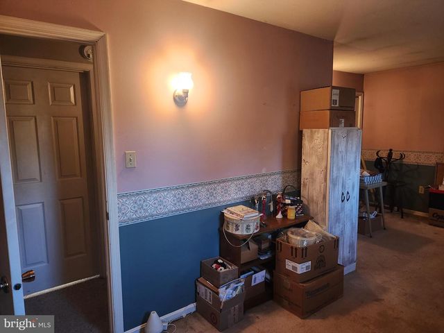 68 DAFFODIL DR, Manheim, PA 17545