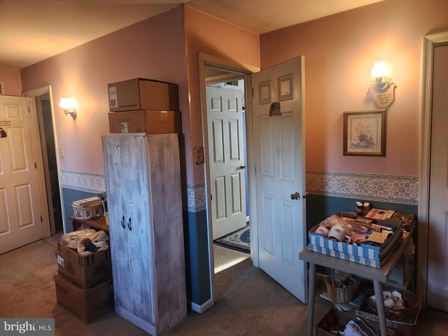 68 DAFFODIL DR, Manheim, PA 17545