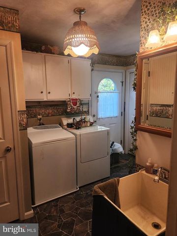 68 DAFFODIL DR, Manheim, PA 17545