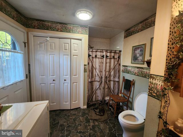 68 DAFFODIL DR, Manheim, PA 17545