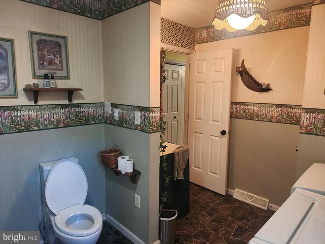 68 DAFFODIL DR, Manheim, PA 17545