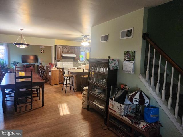 68 DAFFODIL DR, Manheim, PA 17545