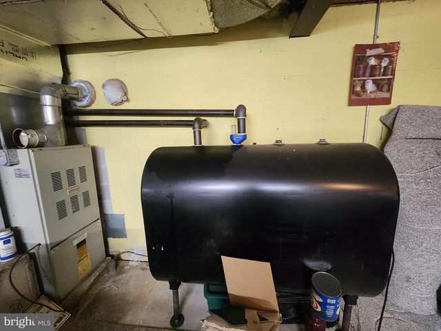 68 DAFFODIL DR, Manheim, PA 17545