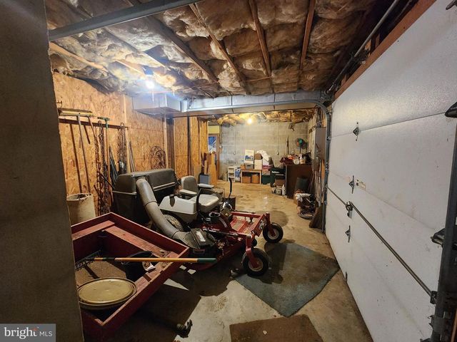 68 DAFFODIL DR, Manheim, PA 17545