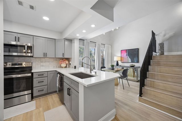 5335 Bent Tree Forest Drive 117, Dallas, TX 75248