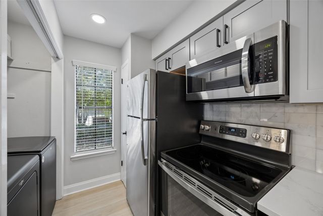 5335 Bent Tree Forest Drive 117, Dallas, TX 75248