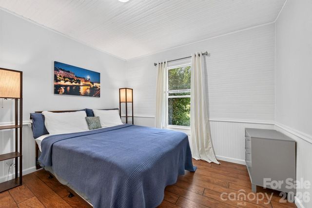 23 Maxwell Road, Asheville, NC 28805