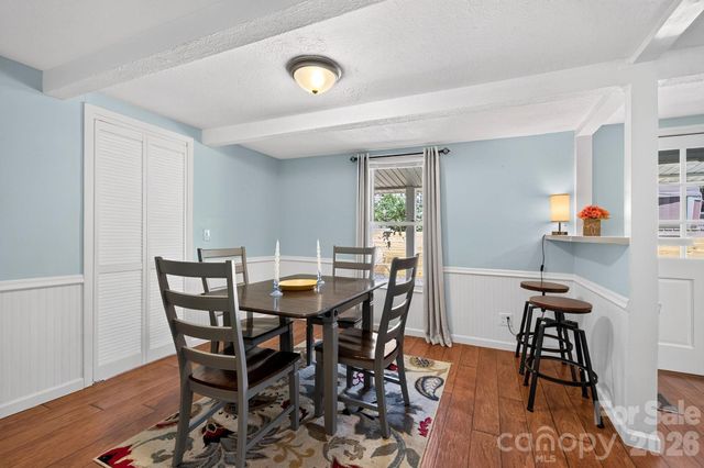 23 Maxwell Road, Asheville, NC 28805