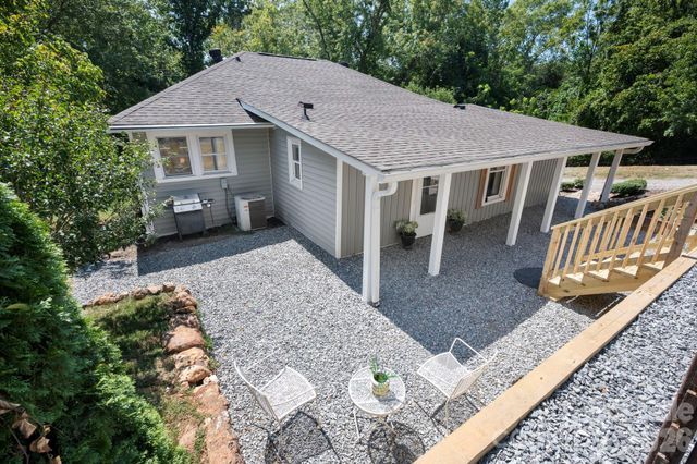 23 Maxwell Road, Asheville, NC 28805