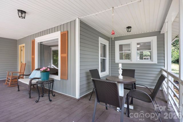 23 Maxwell Road, Asheville, NC 28805