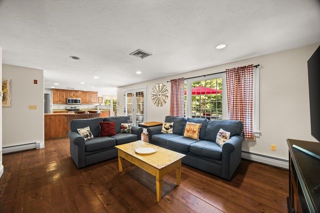 50 Heather Hills, Bridgewater, MA 02324