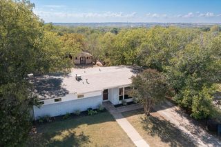 7829 Gaston Avenue, Fort Worth, TX 76116