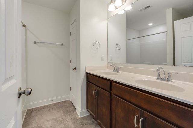 516 Tobias St, Gallatin, TN 37066