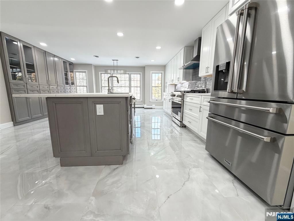 850 Ridgewood Avenue, Oradell, NJ 07649