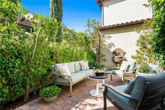 57 Arborside, Irvine, CA 92603