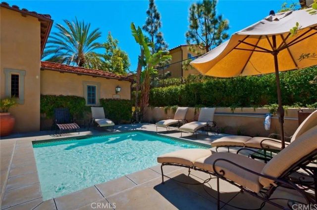 57 Arborside, Irvine, CA 92603