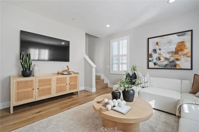 57 Arborside, Irvine, CA 92603