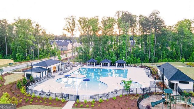 455 Silver Moon Drive, Loganville, GA 30052