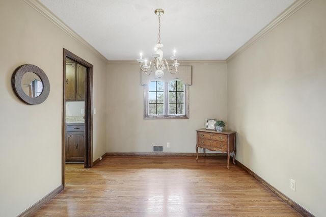 5900 Halifax Place, Brooklyn Center, MN 55429