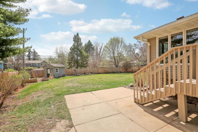 5900 Halifax Place, Brooklyn Center, MN 55429