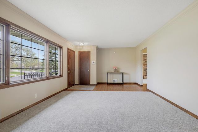 5900 Halifax Place, Brooklyn Center, MN 55429