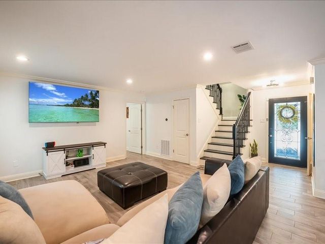 4 River Birch Lane, The Woodlands, TX 77380