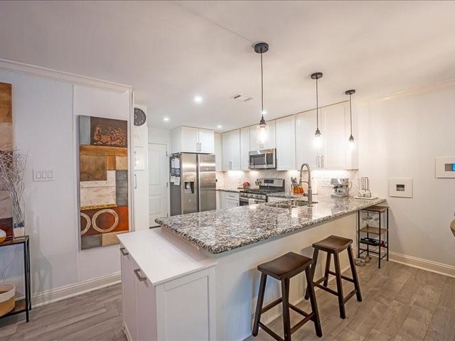 4 River Birch Lane, The Woodlands, TX 77380