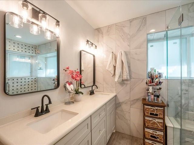 4 River Birch Lane, The Woodlands, TX 77380