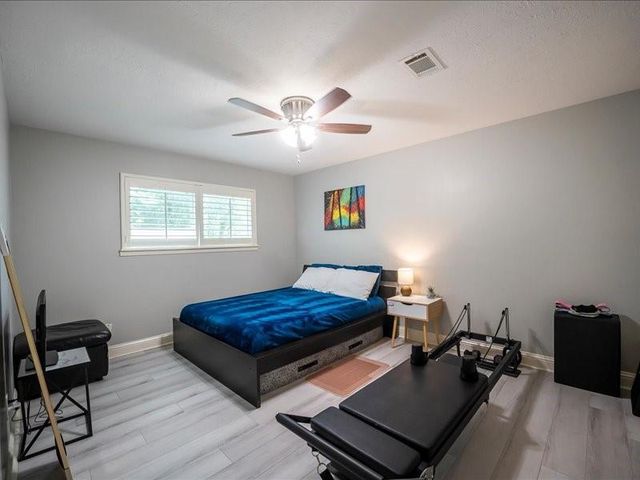 4 River Birch Lane, The Woodlands, TX 77380