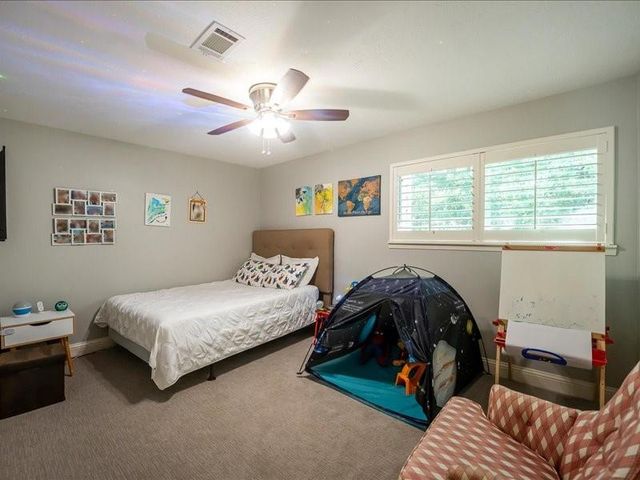 4 River Birch Lane, The Woodlands, TX 77380