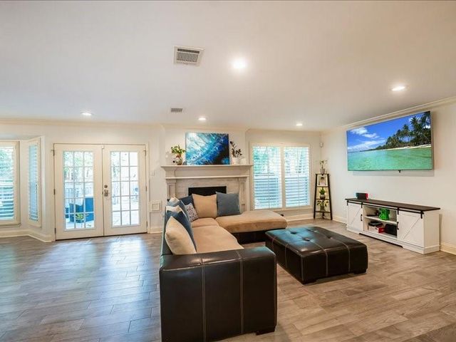 4 River Birch Lane, The Woodlands, TX 77380