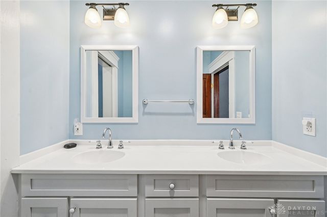 523 S Detroit Street, Xenia, OH 45385