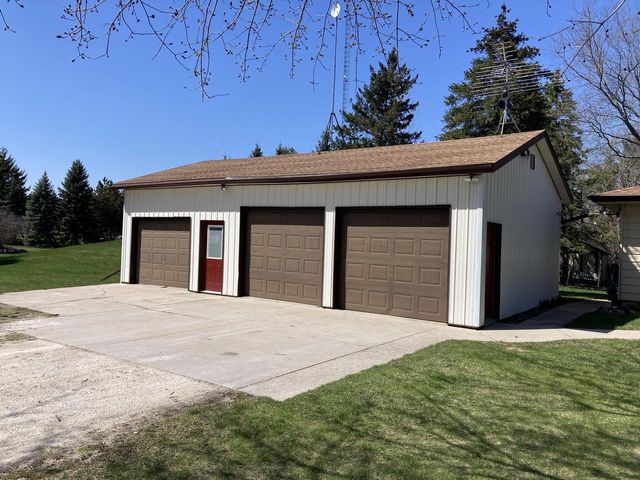 W4918 County ROAD N, Waldo, WI 53093