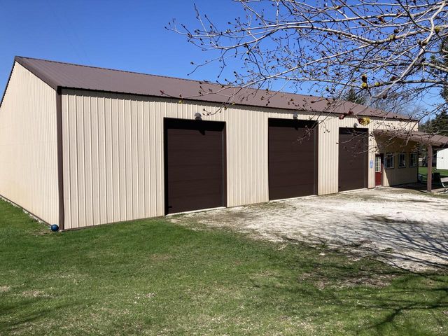 W4918 County ROAD N, Waldo, WI 53093