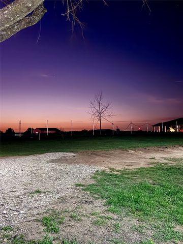 1524 Vz County Road 2128, Wills Point, TX 75169