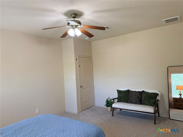 1024 Clarkston Drive, Seguin, TX 78155