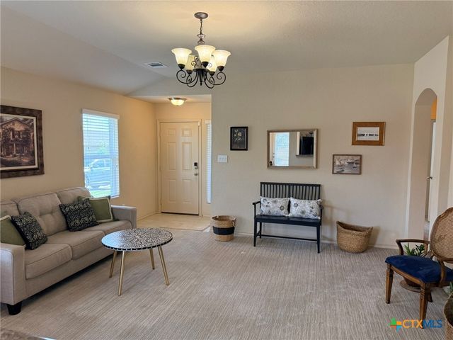 1024 Clarkston Drive, Seguin, TX 78155