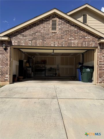 1024 Clarkston Drive, Seguin, TX 78155