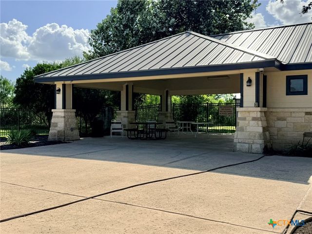 1024 Clarkston Drive, Seguin, TX 78155