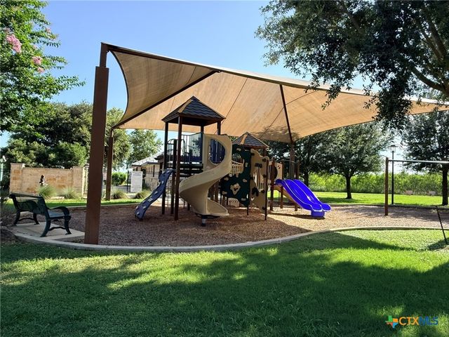 1024 Clarkston Drive, Seguin, TX 78155