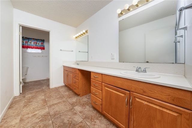 1244 County Road 336, Alice, TX 78332