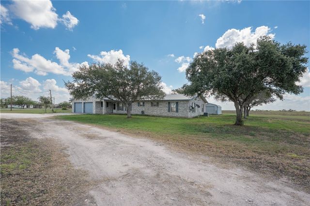 1244 County Road 336, Alice, TX 78332
