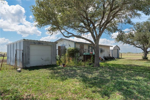 1244 County Road 336, Alice, TX 78332